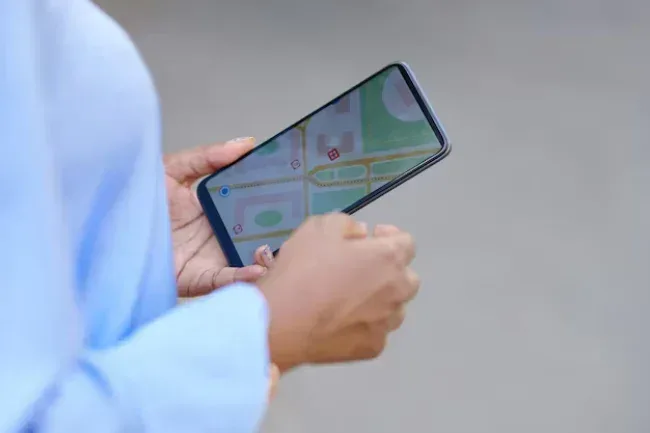 melacak no hp dari google maps