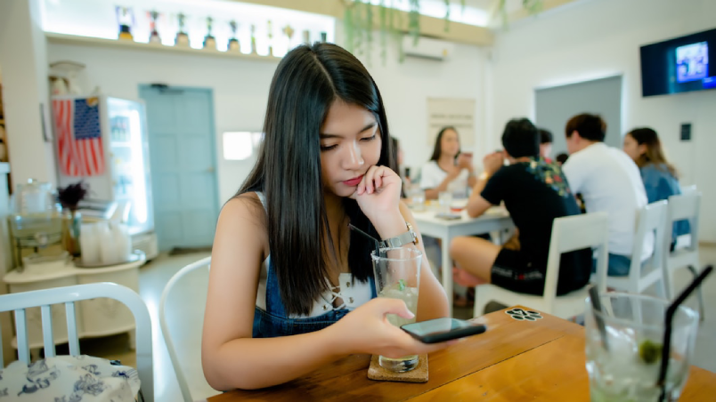 Case Study: Seminyak Restaurant Increases Advance Reservations 40% via SEO & Website Studi Kasus: Restoran Seminyak Tingkatkan